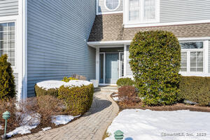 7 Hale Lane, Unit 7