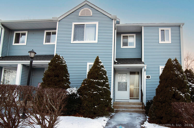 Move right into this adorable 1 bed plus den, 1.5 bath END condo unit in Stone Heights Estates. The main floor consists of a cozy living room with deck overlooking the backyard, kitchen area, and half bath. Upstairs is a bedroom plus den and full bath. Finished basement is great for extra living space! Come take a look!