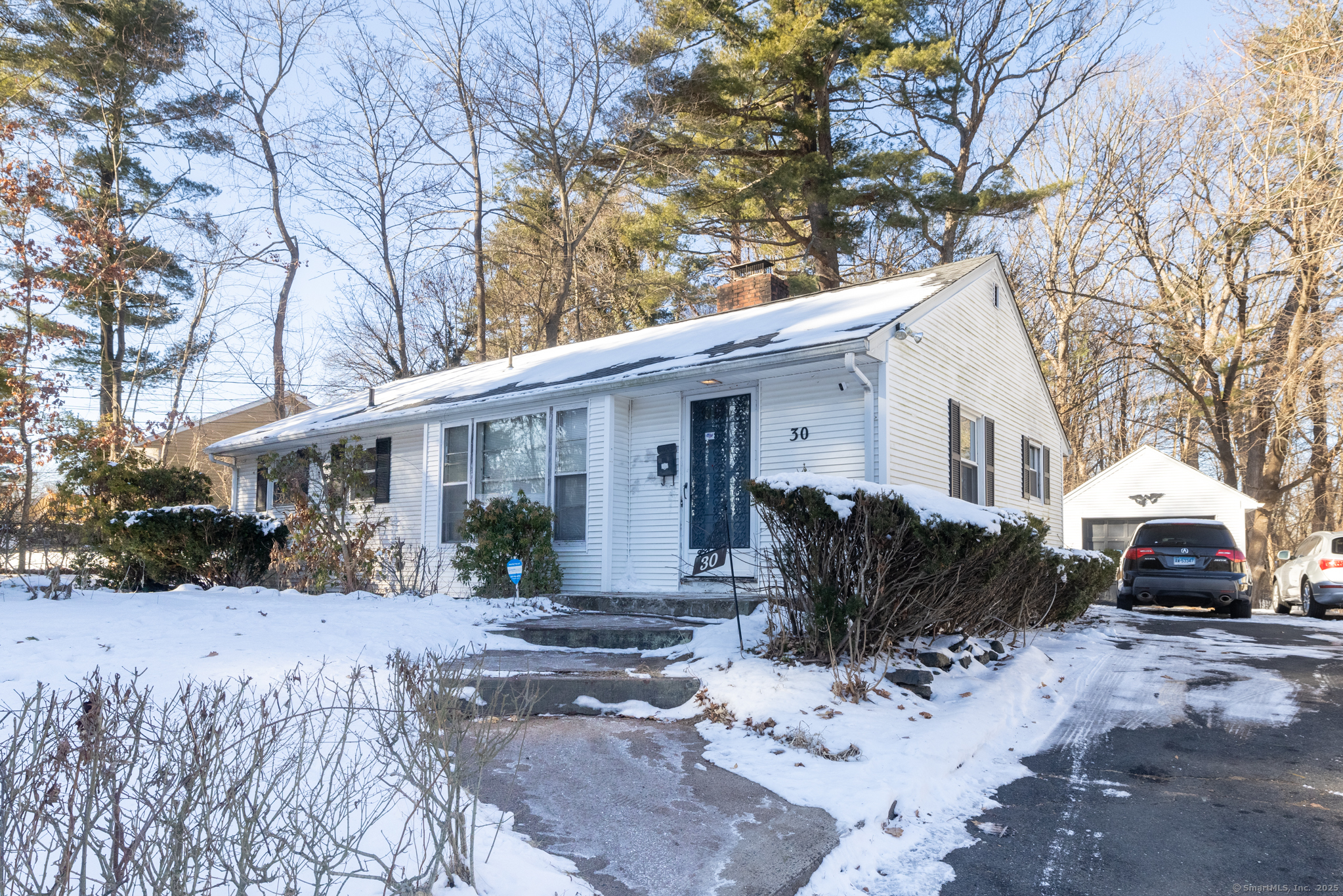 30 Daniel Boulevard Bloomfield CT