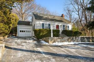 174 Hollow Tree Ridge Road