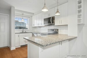 256 Washington Boulevard, Unit APT 10