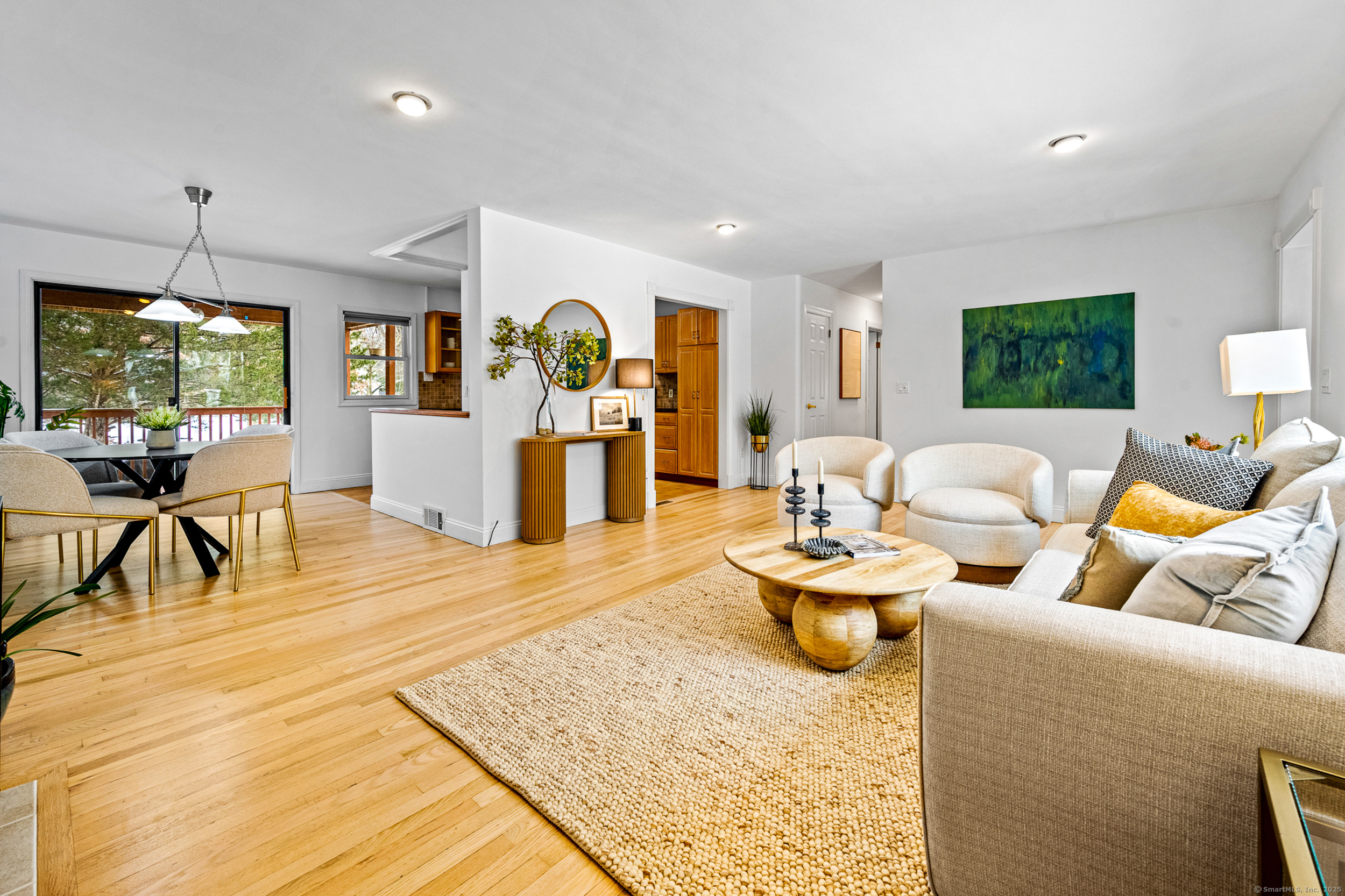 40 Creeping Hemlock Drive, Norwalk, Connecticut photo 1