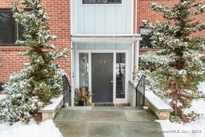 7 Hills Lane, Unit 7