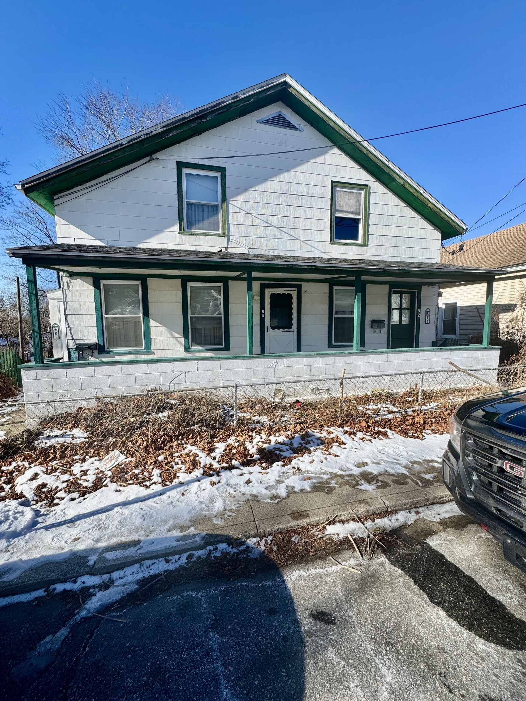 Owner occupants and investors!!!!! Here we have a 3-family in a little need of some TLC, so make your appointment to view your new project or home. Seller is motivated, bring all offers!!!