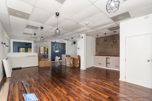 Homes for sale in Farmington, CT | 1051 Farmington Ave #B, Farmington, CT 06032 | MLS# 24072444