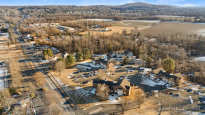 Homes for sale in Farmington, CT | 1051 Farmington Ave #F, Farmington, CT 06032 | MLS# 24072632