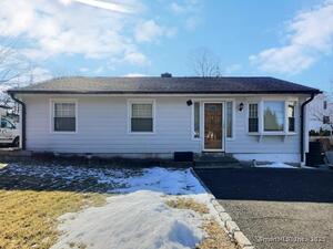 Homes for sale in Stamford, CT | 56 Bradley Pl, Stamford, CT 06905 | MLS# 24073242