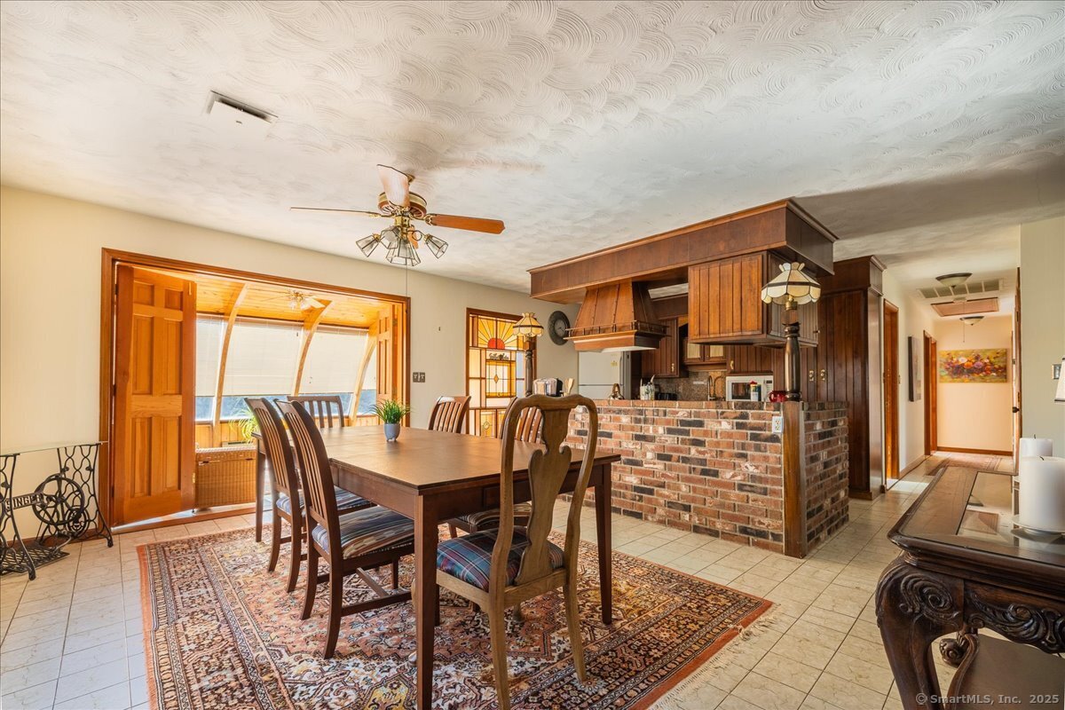 27 Newgate, Oxford, Connecticut 06478