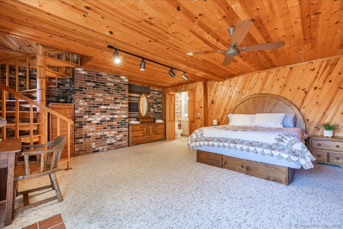 27 Newgate, Oxford, Connecticut 06478