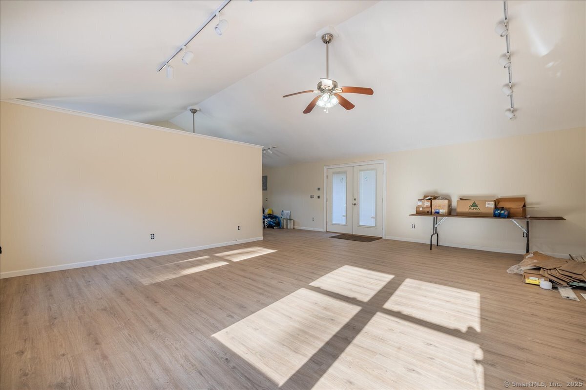 27 Newgate, Oxford, Connecticut 06478