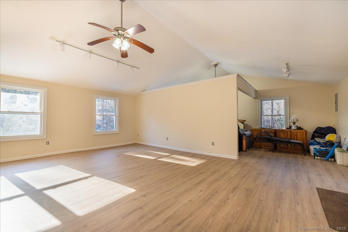 27 Newgate, Oxford, Connecticut 06478