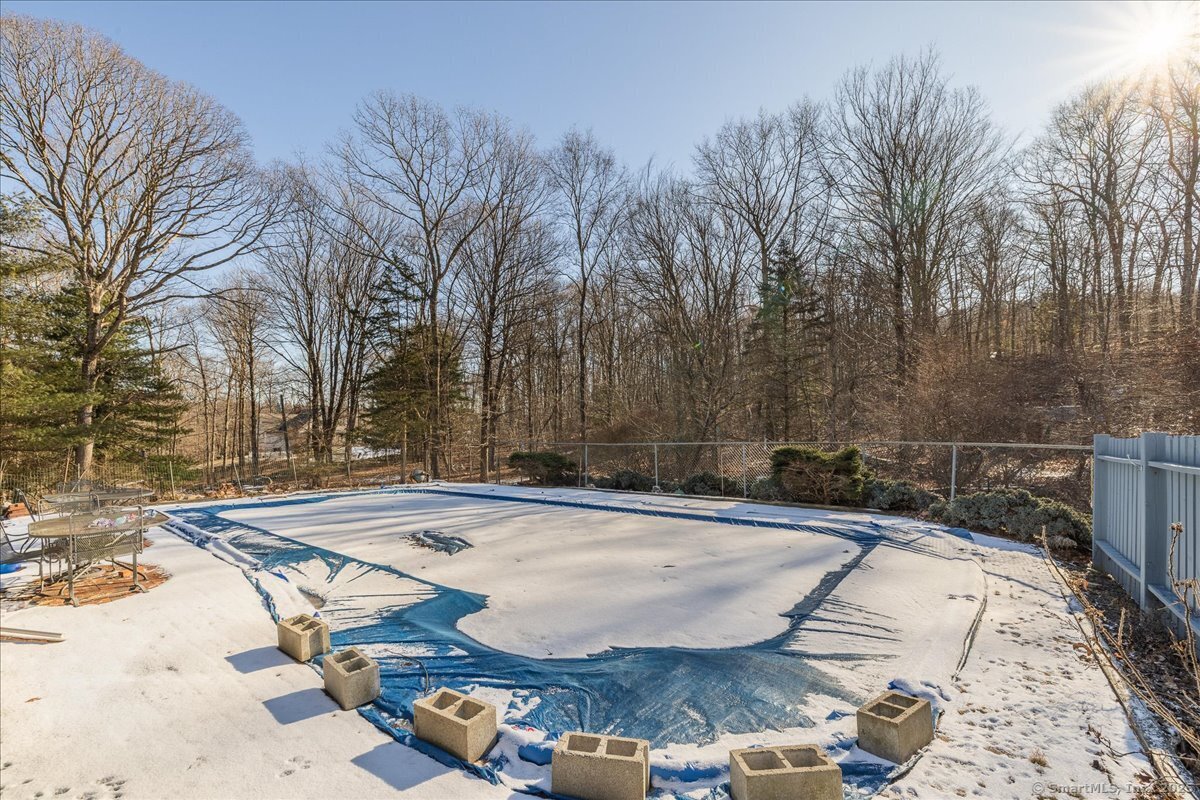 27 Newgate, Oxford, Connecticut 06478