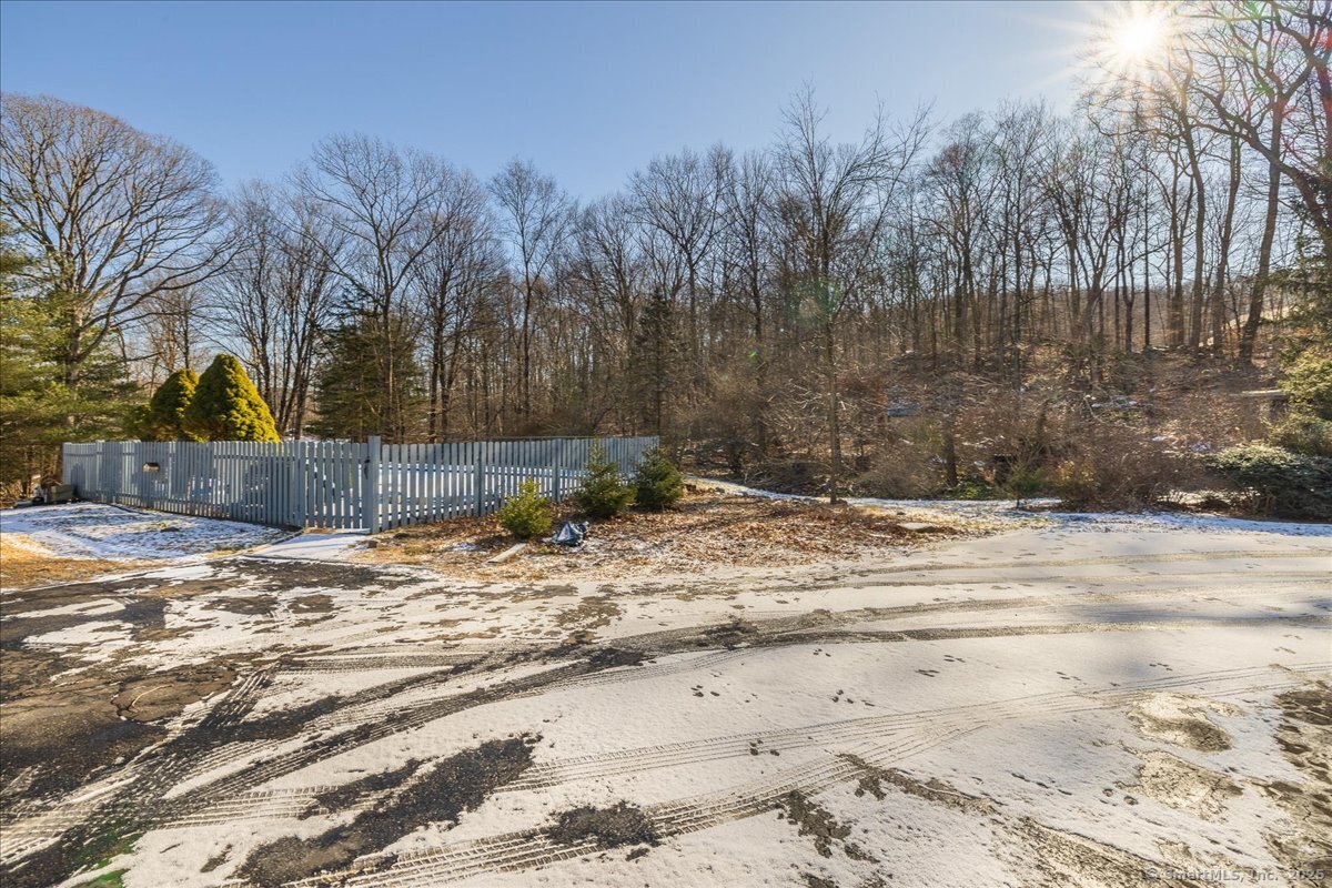 27 Newgate, Oxford, Connecticut 06478