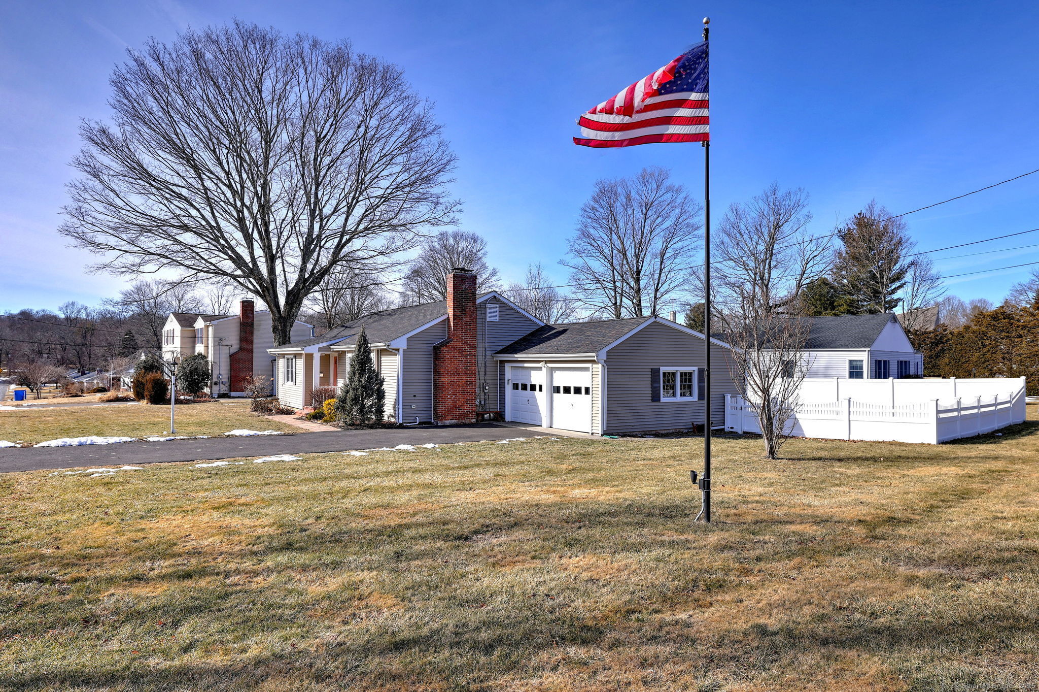 4 Walker, Trumbull, Connecticut 06611