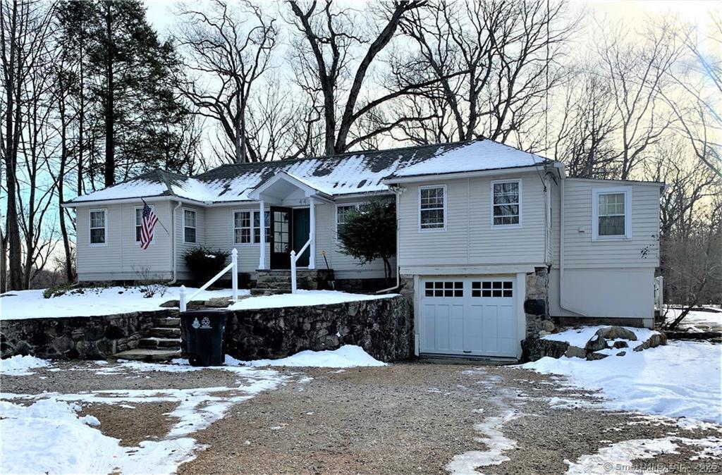 44 Saddle Hill Road, Stamford, Connecticut photo 1