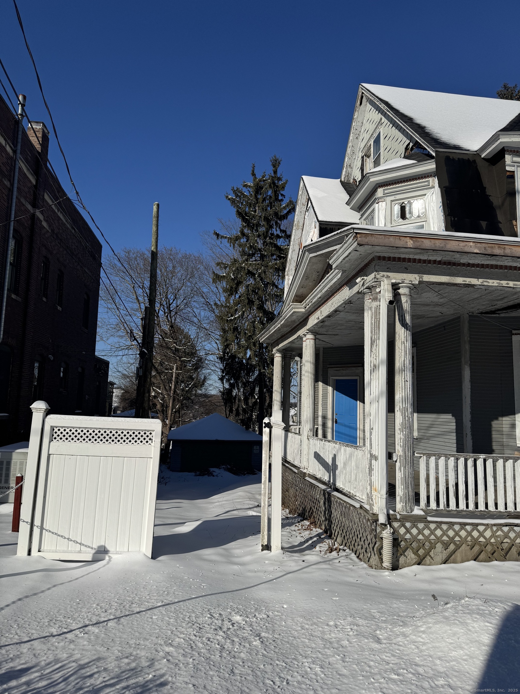 435 Willow, Waterbury, Connecticut 06710