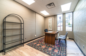 Homes for sale in Middletown, CT | 49 Randolph Rd #3, Middletown, CT 06457 | MLS# 24074109