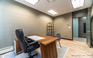 Homes for sale in Middletown, CT | 49 Randolph Rd #4, Middletown, CT 06457 | MLS# 24074116