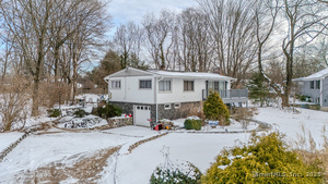 Homes for sale in Norwalk, CT | 8 Stonecrop Rd, Norwalk, CT 06851 | MLS# 24074248