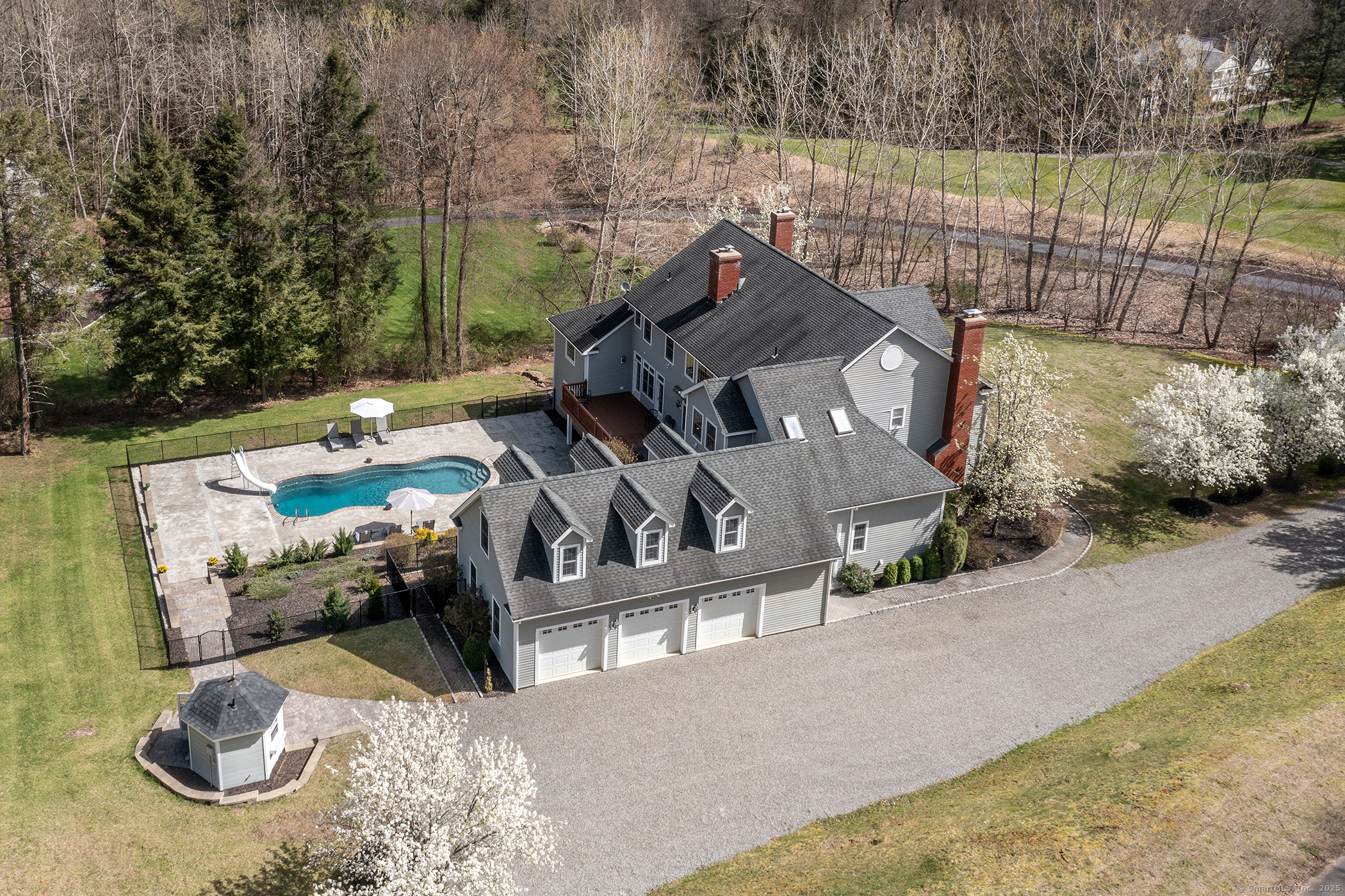 8 River Oaks, Sherman, Connecticut 06784