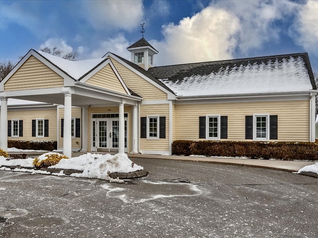 250 Maple Oak, Stratford, Connecticut 06614