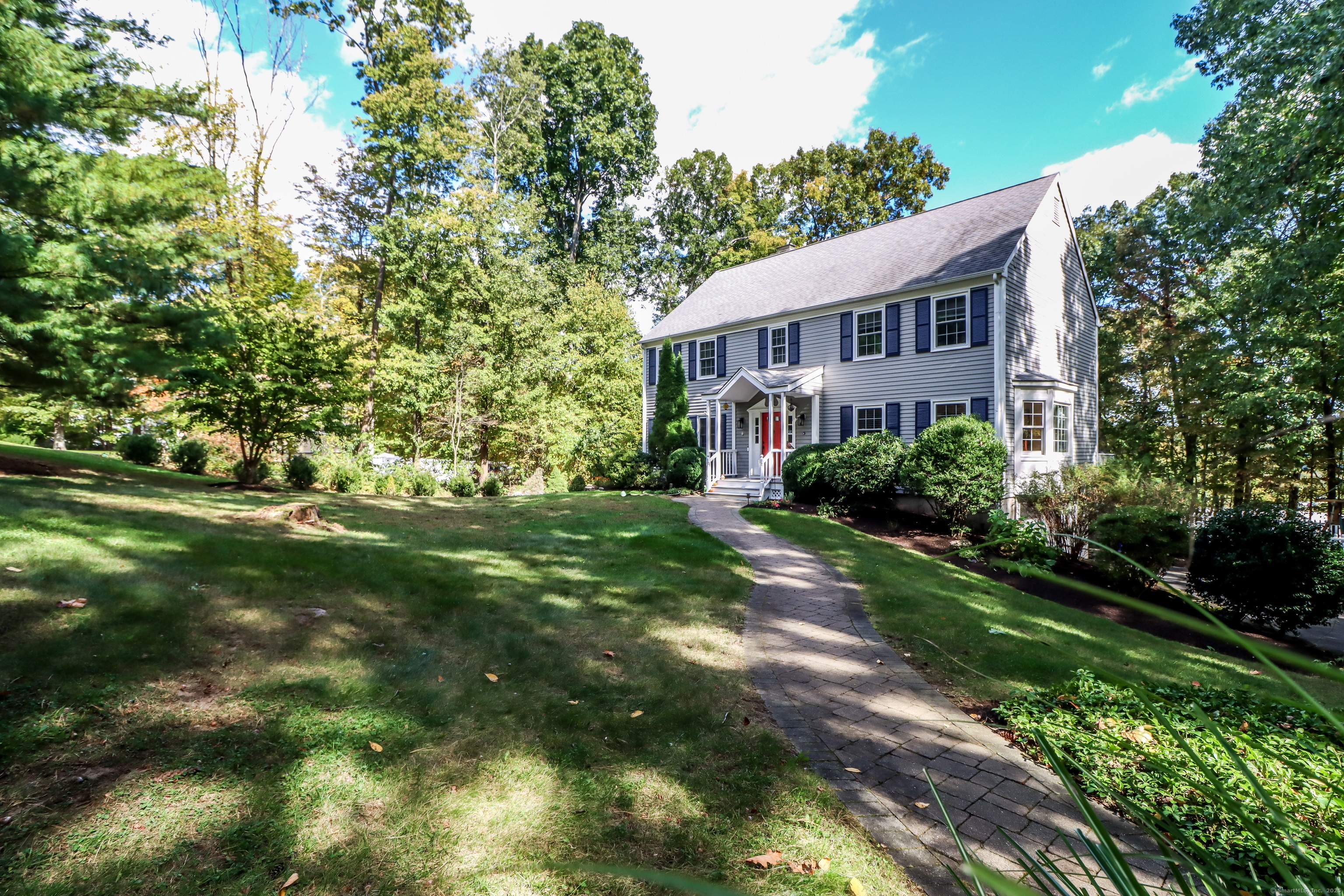 5 Greenknoll, Brookfield, Connecticut 06804