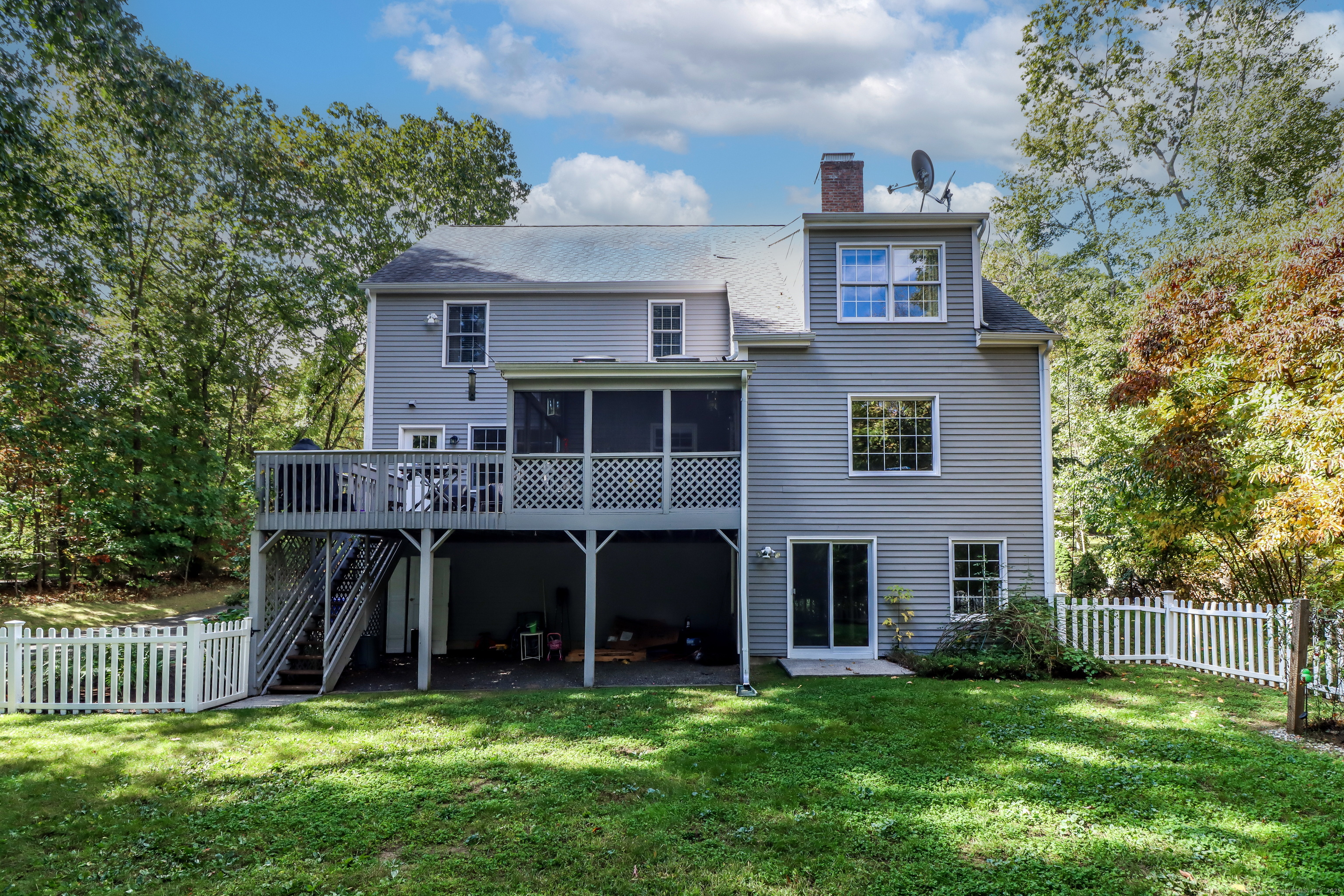 5 Greenknoll, Brookfield, Connecticut 06804