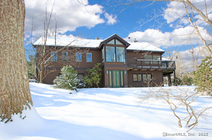 6 Arrowhead Lane