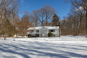 25 Hackberry Hill Road