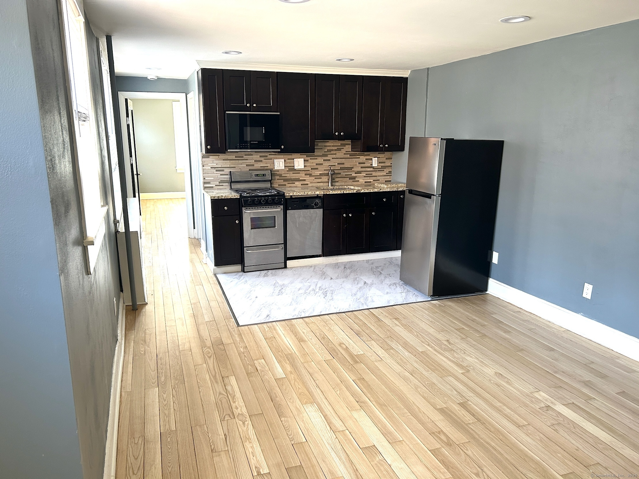 22 Glenbrook Road, Stamford, Connecticut photo 1
