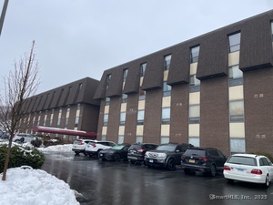 Homes for sale in Danbury, CT | 57 North St #313, Danbury, CT 06810 | MLS# 24075189