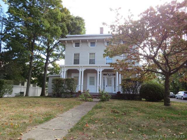 198 Flax Hill Road, Norwalk, Connecticut photo 1