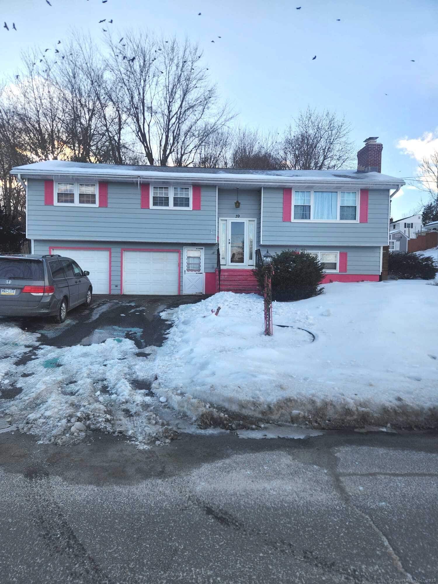 Greenfield Ave, Waterbury, CT 06708