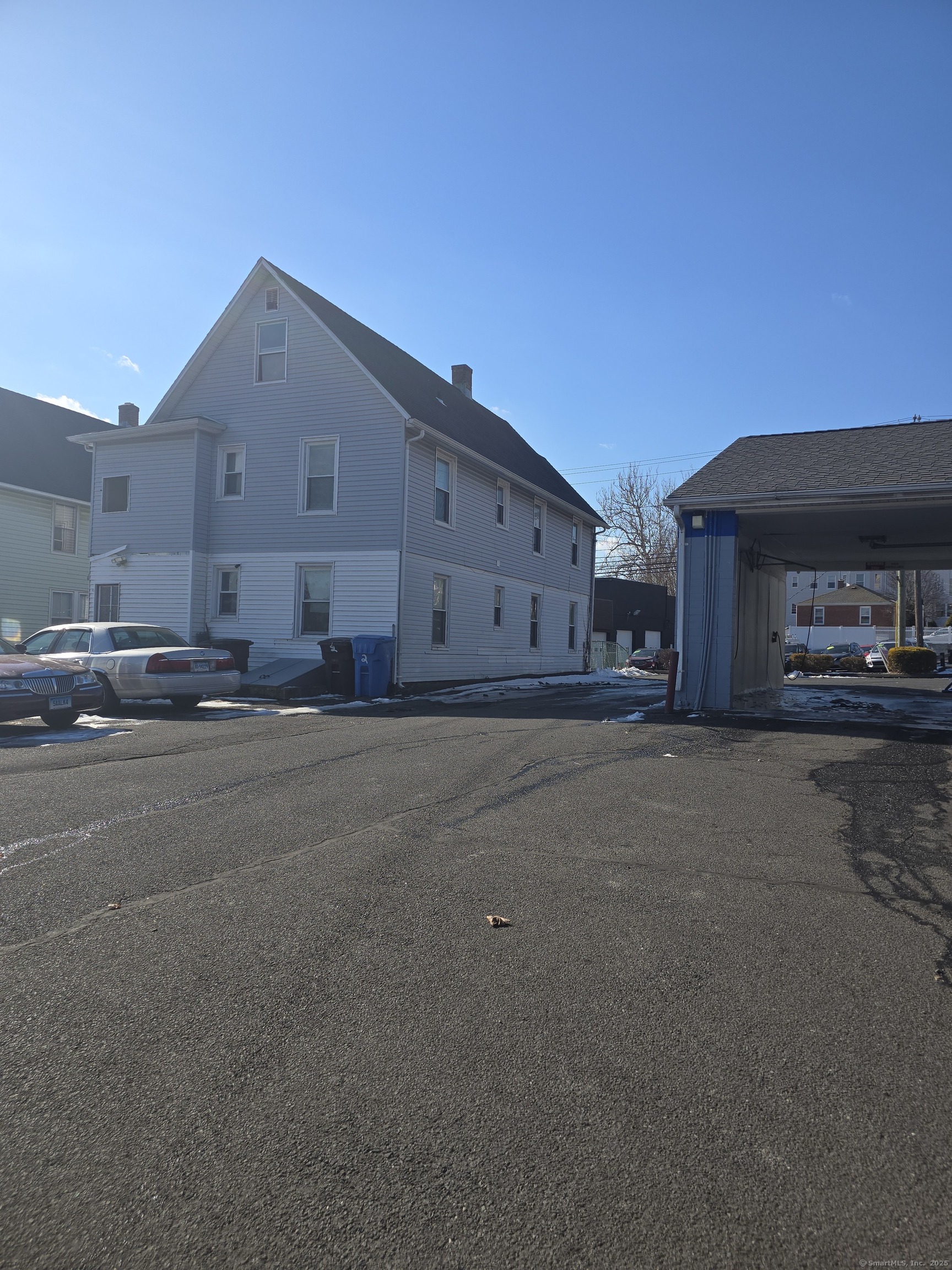 396 Main, New Britain, 06051, 4 Bedrooms Bedrooms, ,2 BathroomsBathrooms,Multi-family For Sale,For Sale,Main,24075417