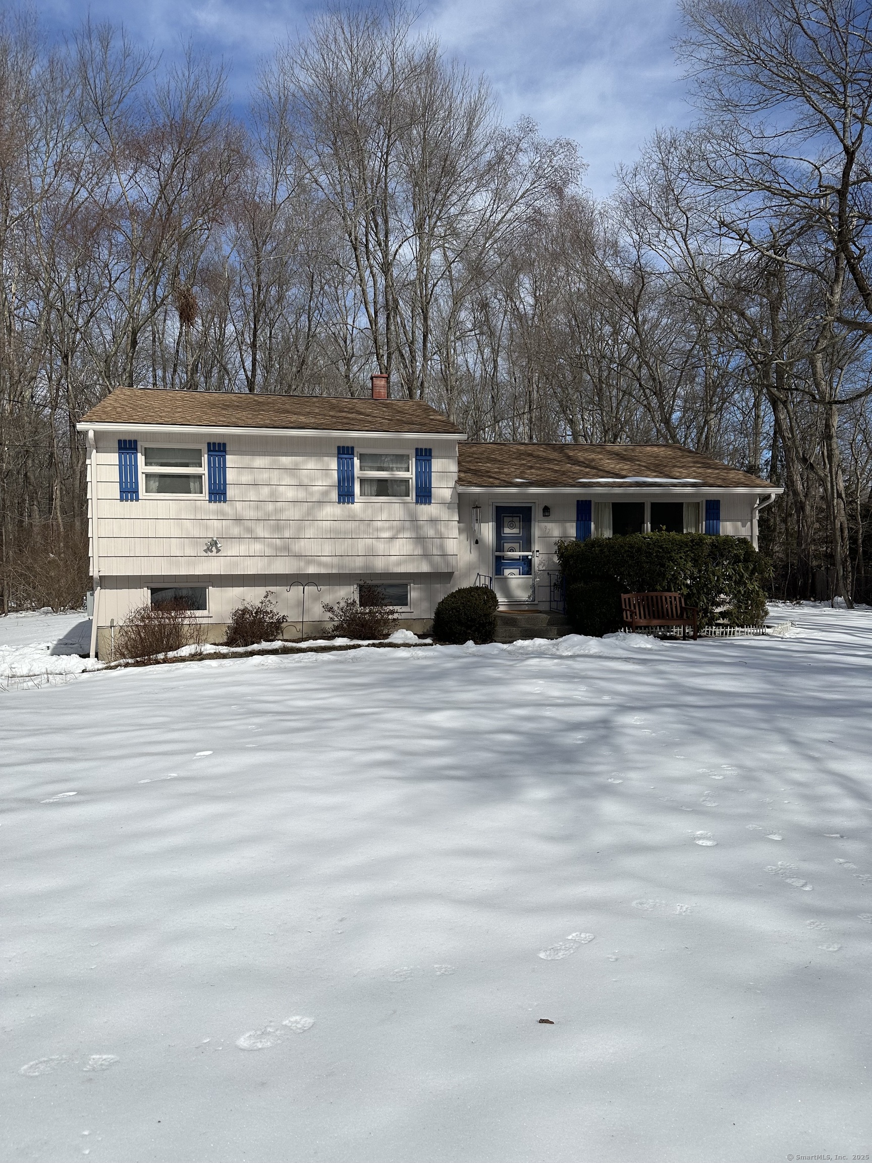 97 Oak Wood, Monroe, Connecticut 06468