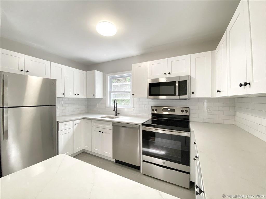 50 Vitti Street, New Canaan, Connecticut photo 1