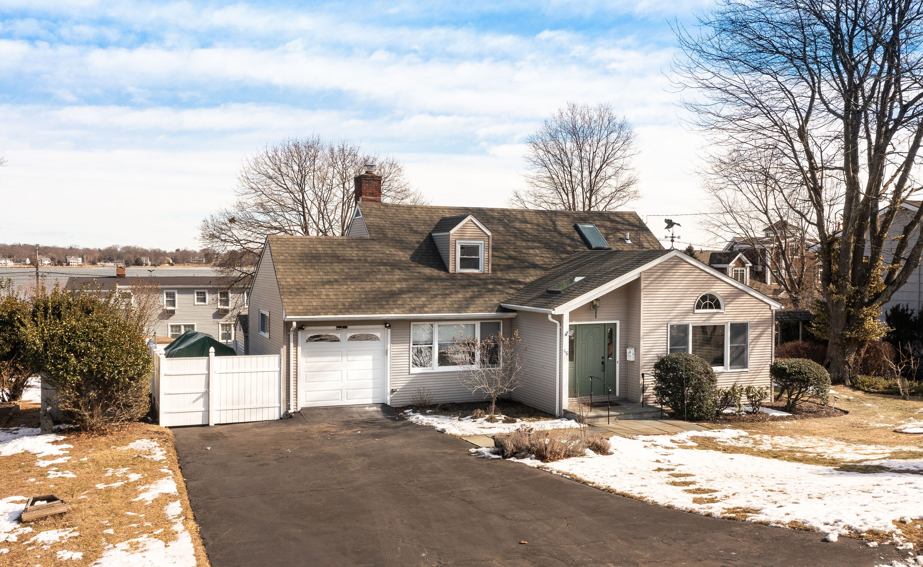 46 Cambridge Road, Stamford, Connecticut photo 1