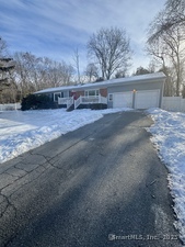 1 Pebble Road