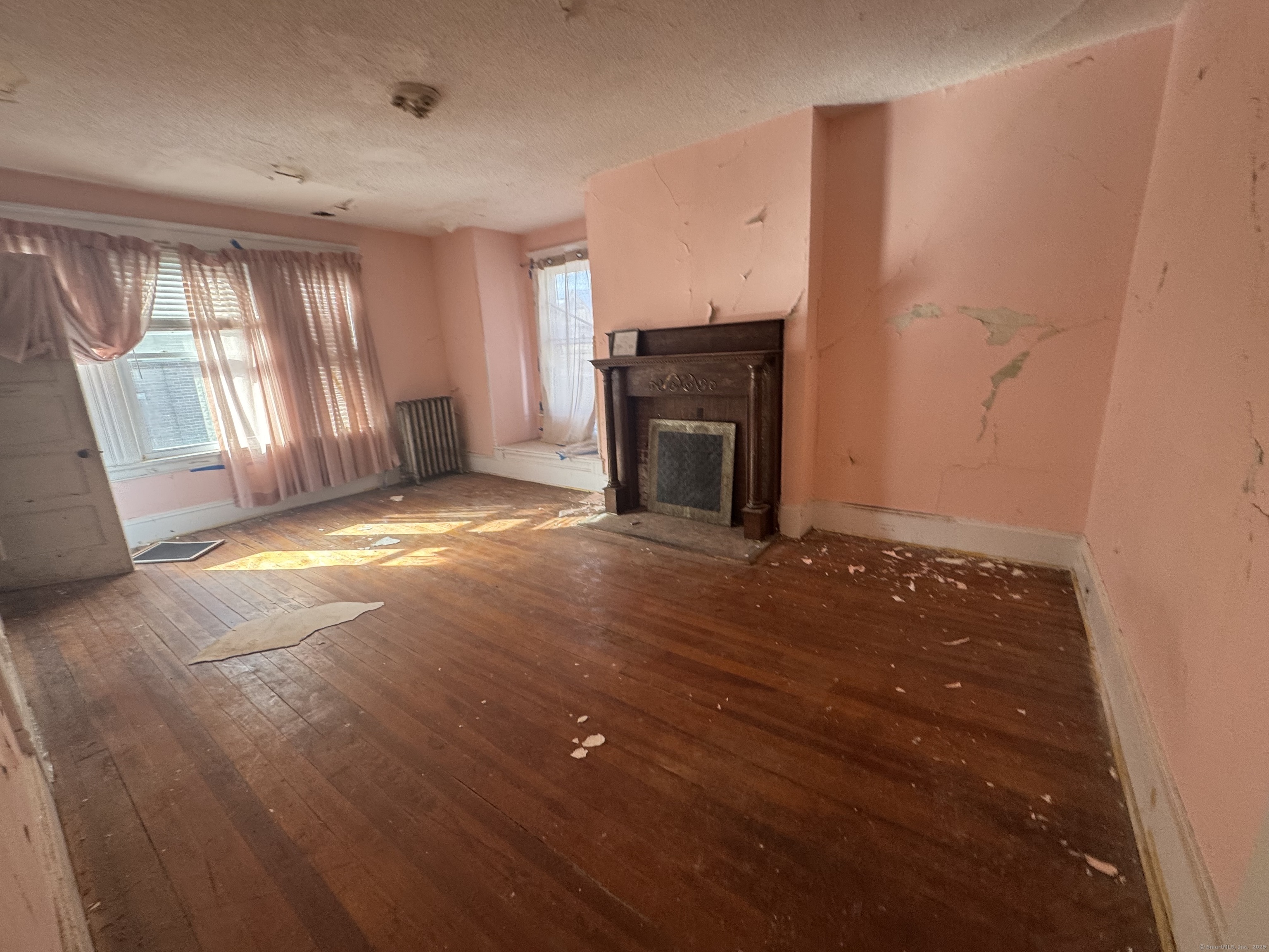 435 Willow, Waterbury, Connecticut 06710