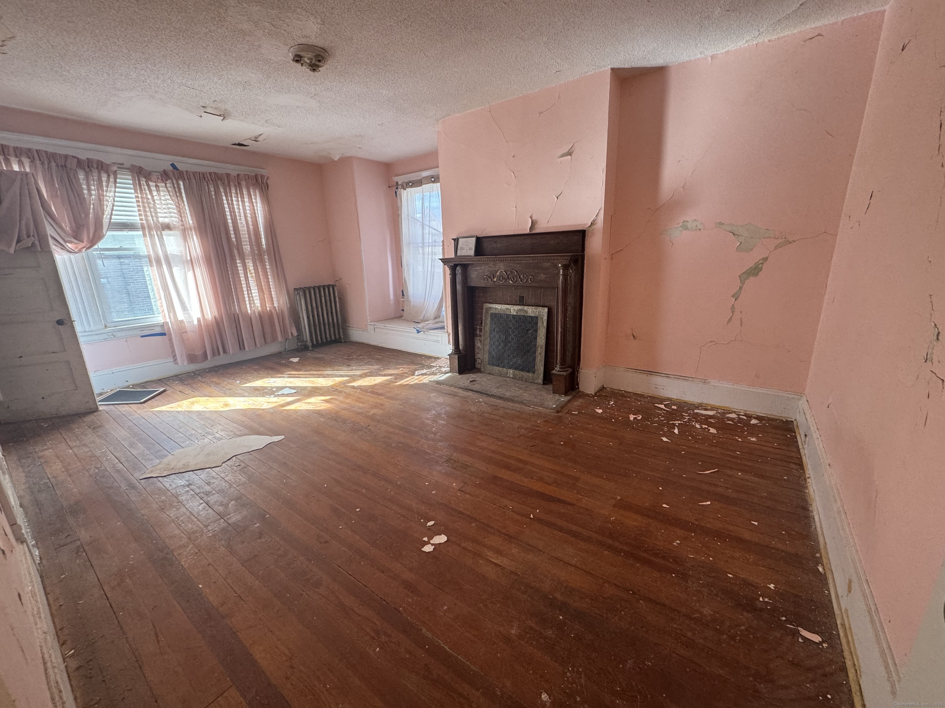 435 Willow, Waterbury, Connecticut 06710
