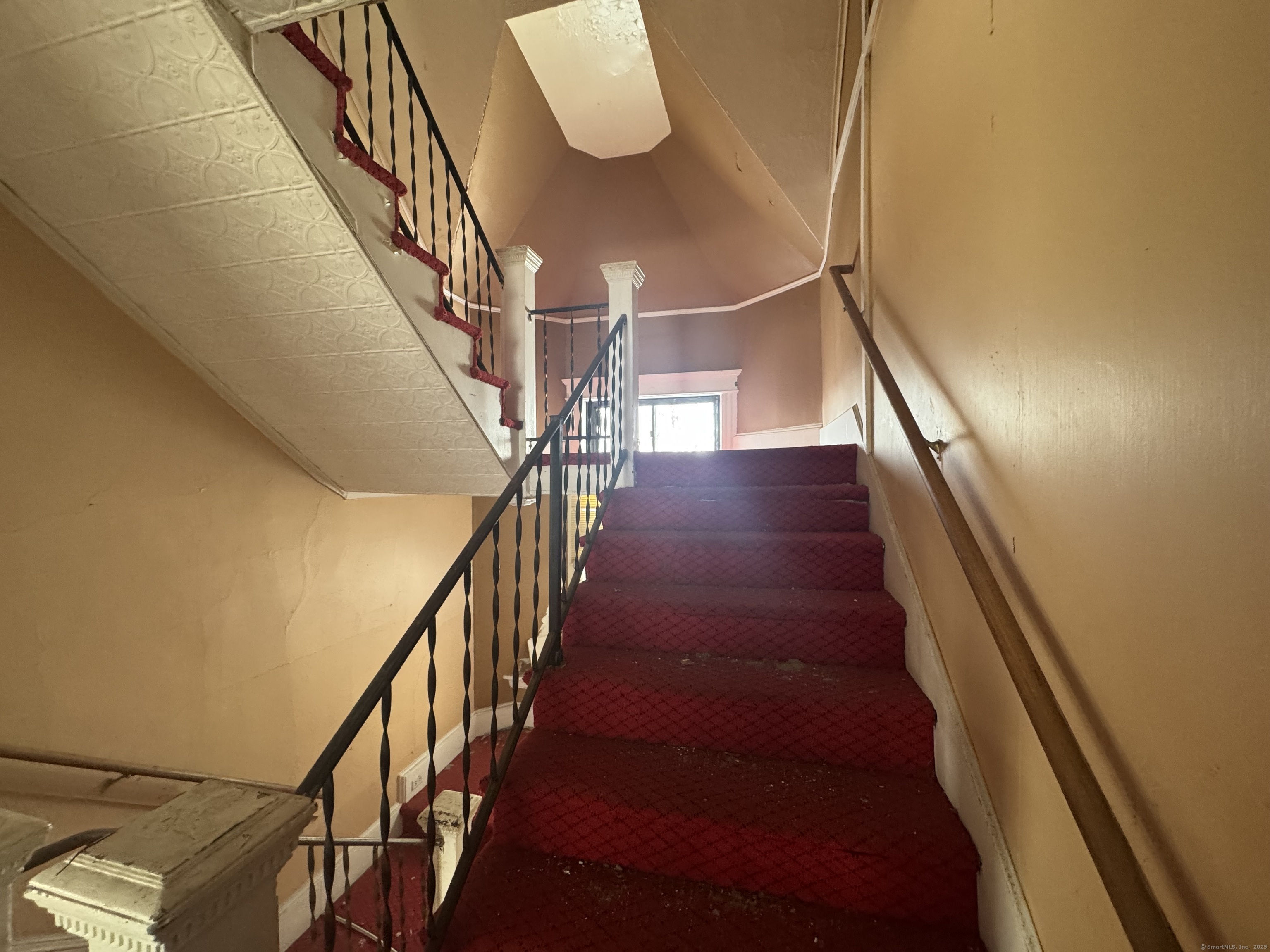 435 Willow, Waterbury, Connecticut 06710