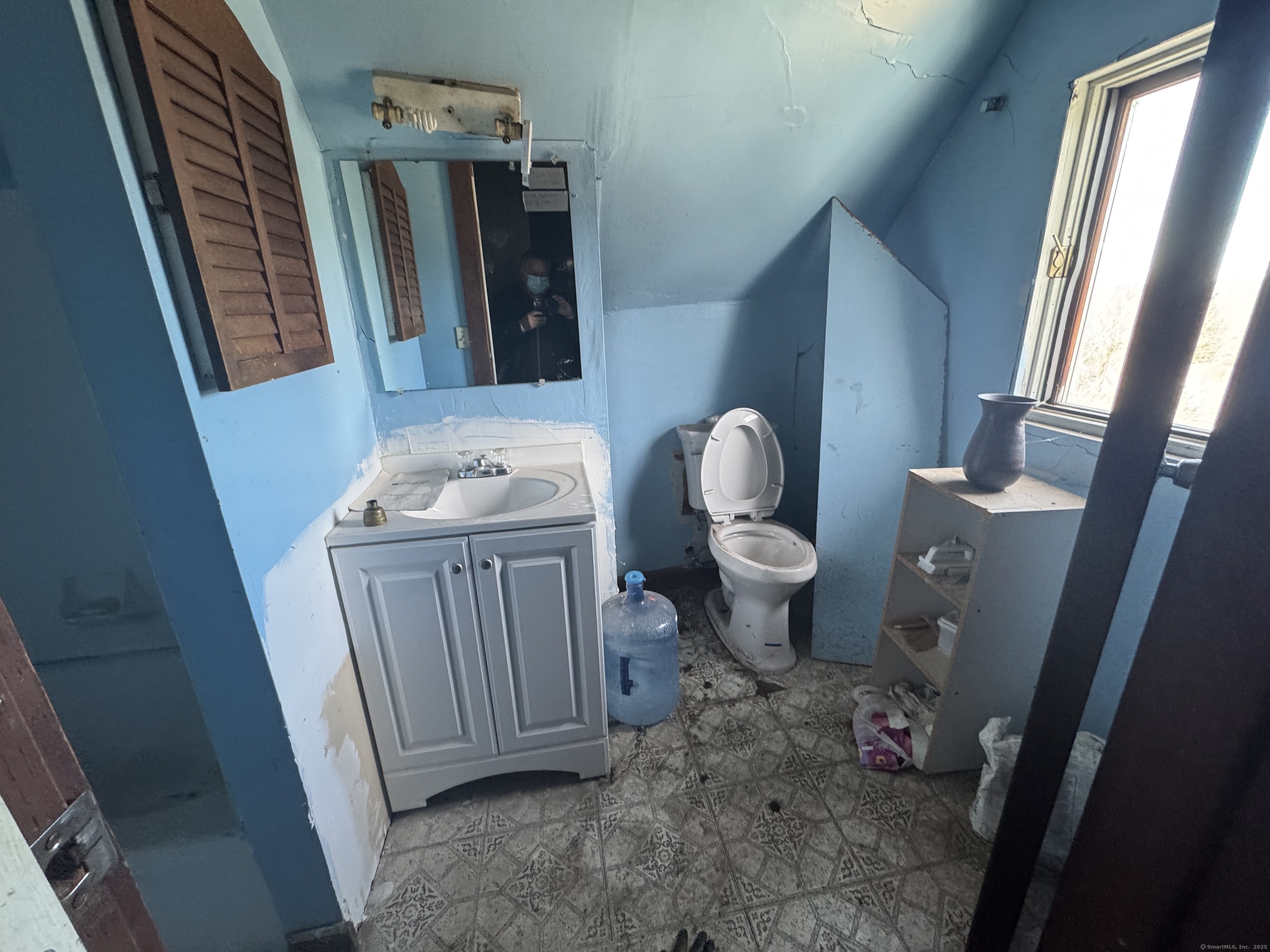 435 Willow, Waterbury, Connecticut 06710