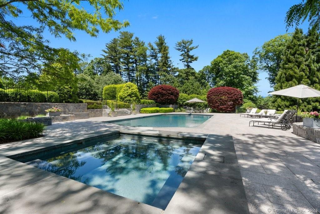 262 Brushy Ridge, New Canaan, Connecticut 06840