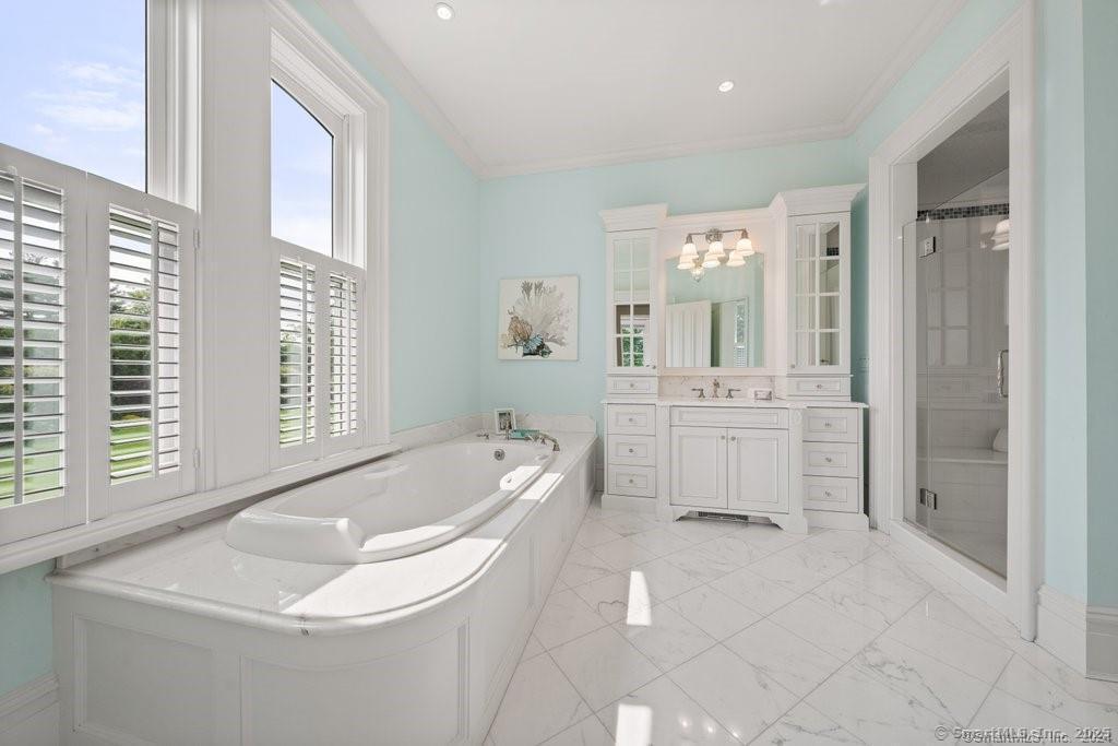 262 Brushy Ridge, New Canaan, Connecticut 06840
