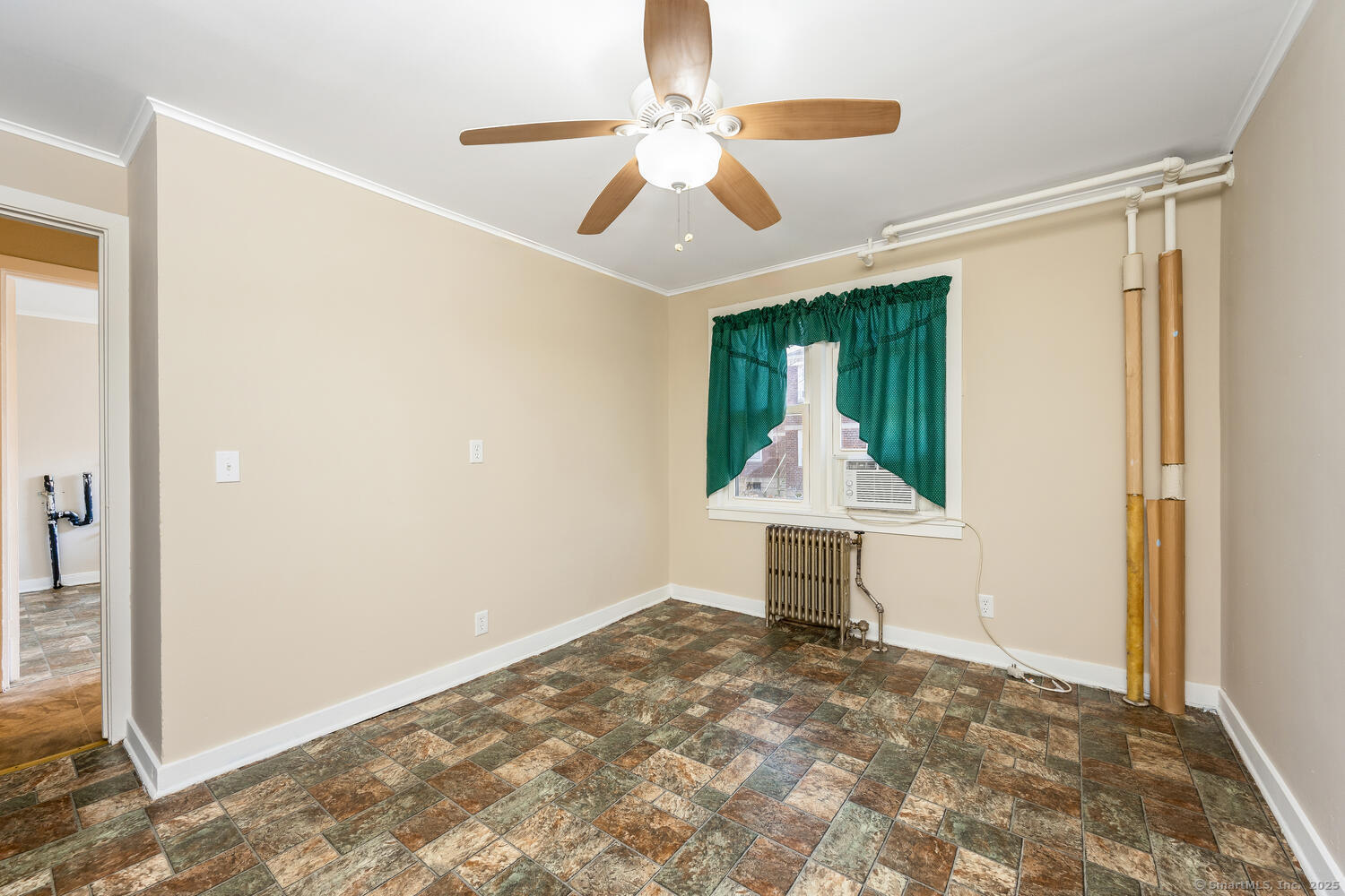 88 Canaan, Stratford, Connecticut 06614