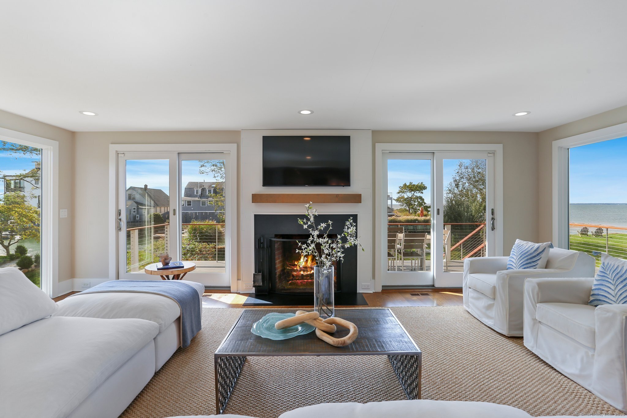 320 Pine Creek, Fairfield, Connecticut 06824