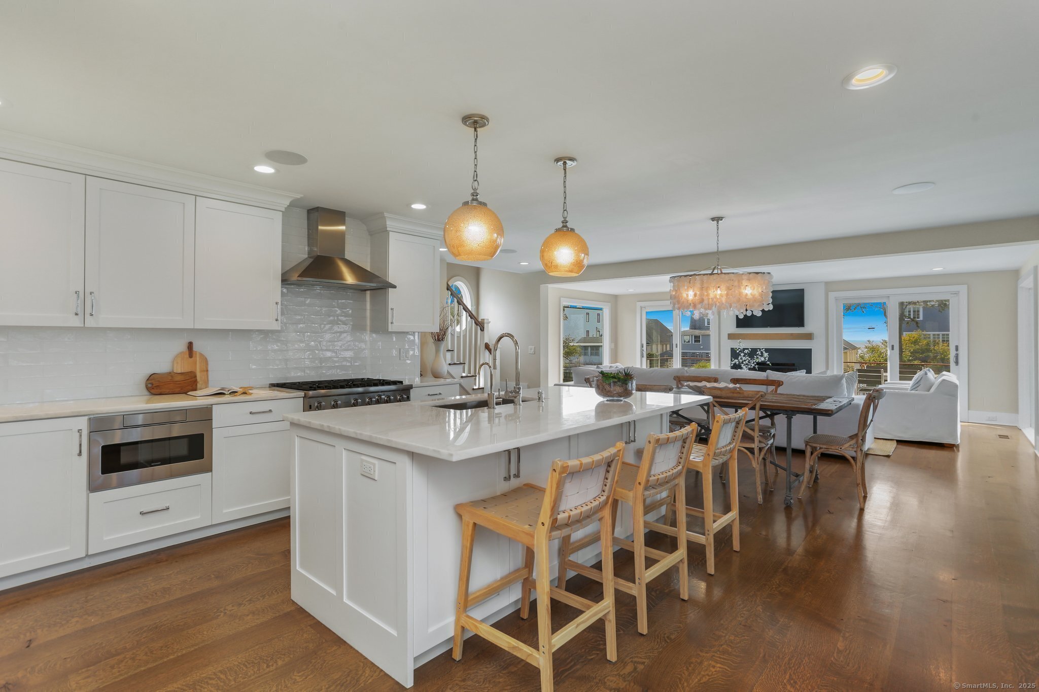 320 Pine Creek, Fairfield, Connecticut 06824