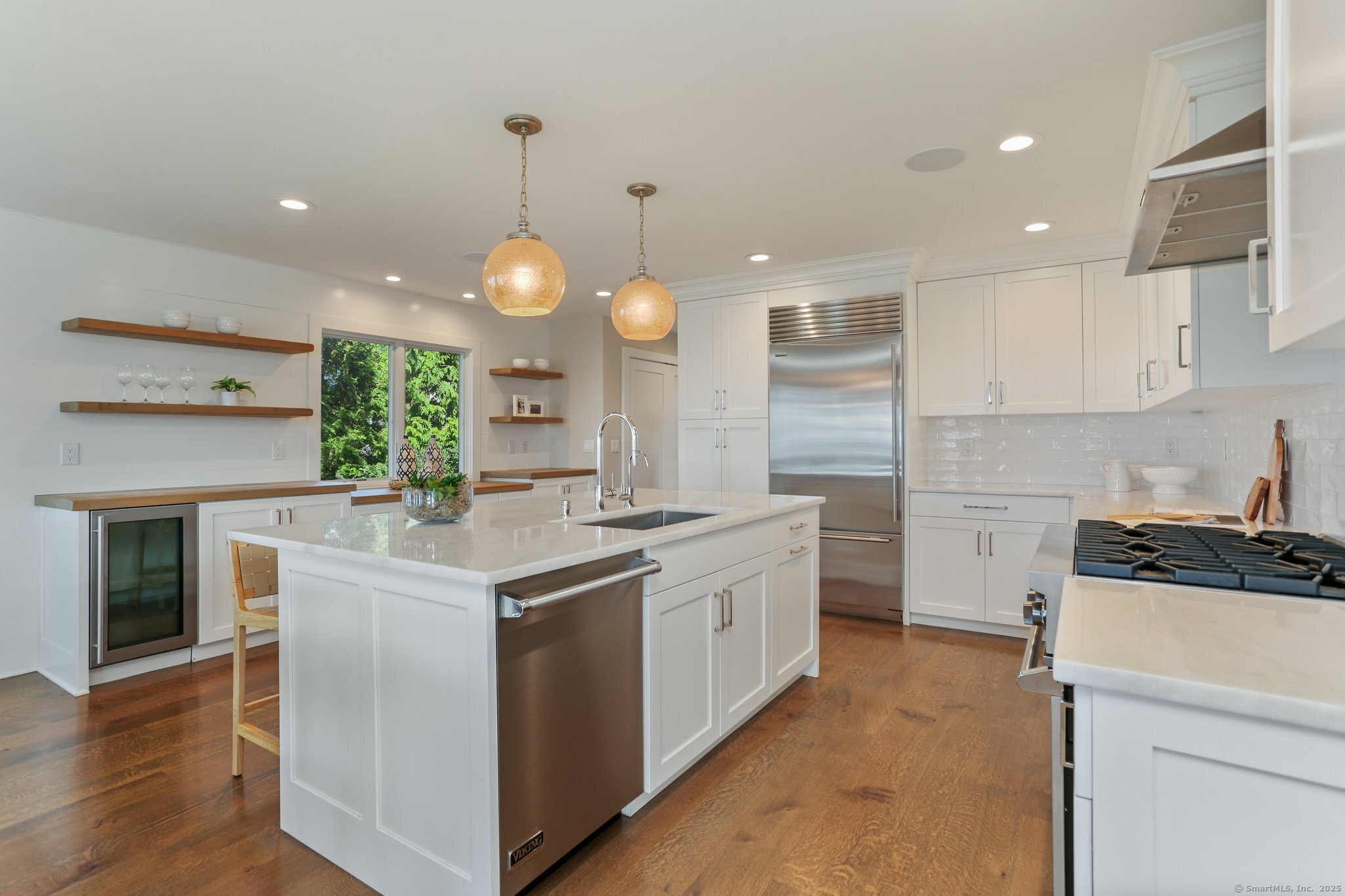 320 Pine Creek, Fairfield, Connecticut 06824