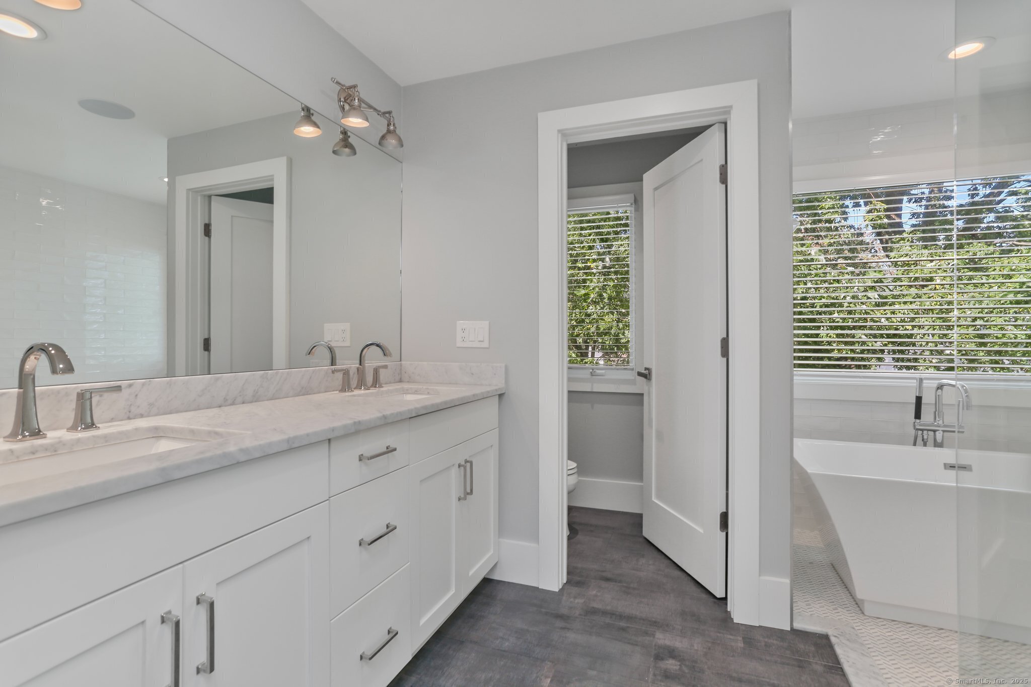 320 Pine Creek, Fairfield, Connecticut 06824