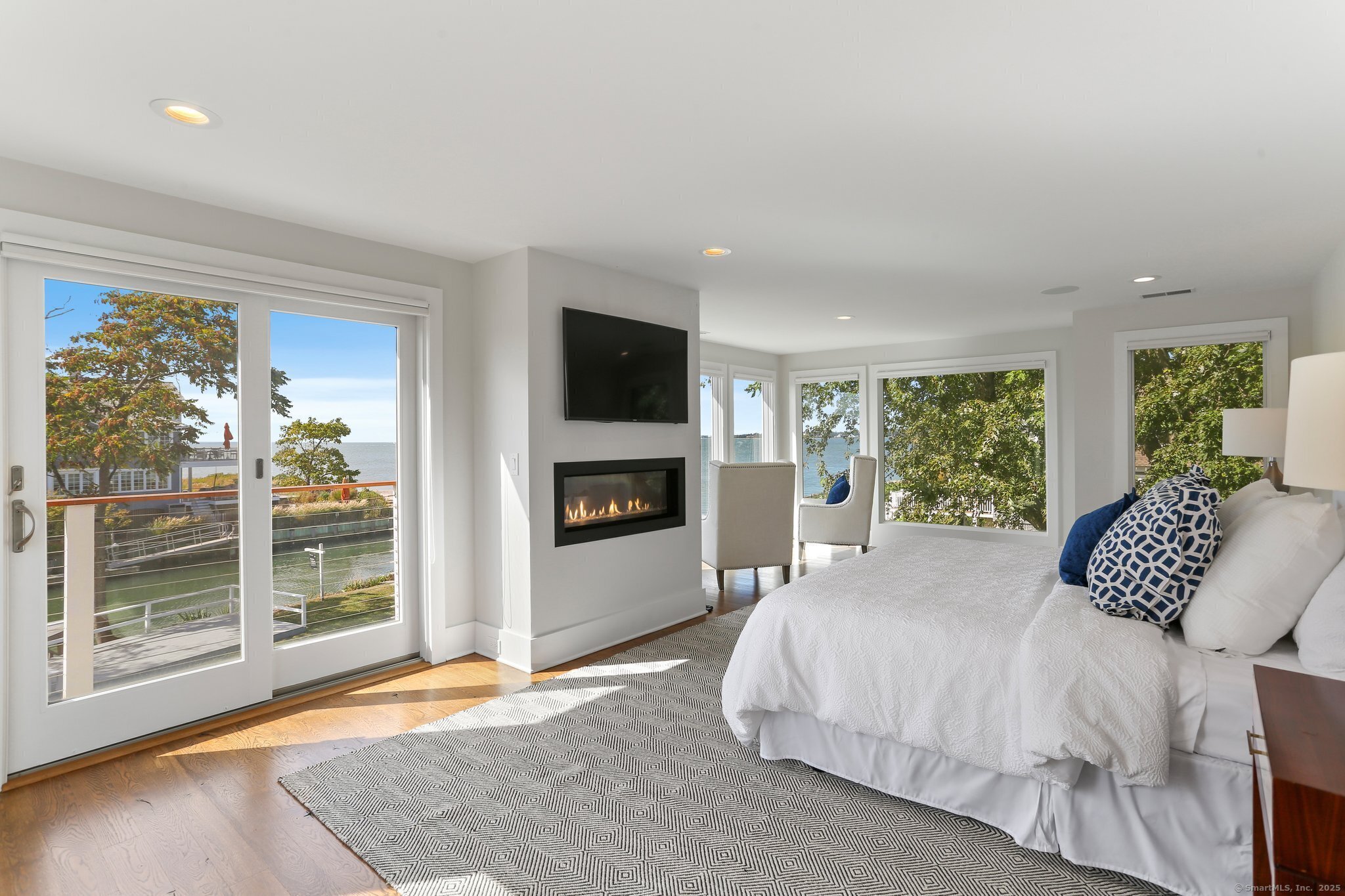 320 Pine Creek, Fairfield, Connecticut 06824